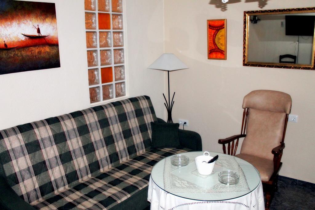Ferienwohnung Castor Y Polux El Gastor Zimmer foto